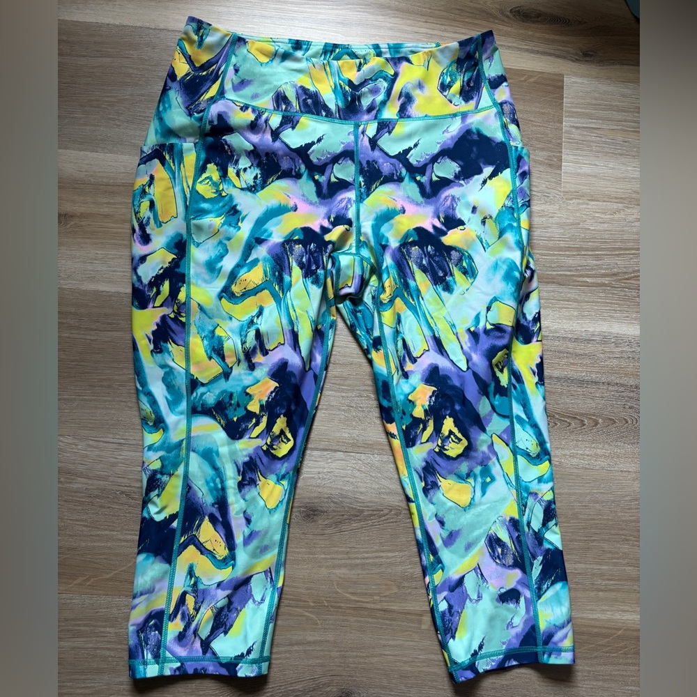 Tek Gear 1X Capri Leggings with pockets